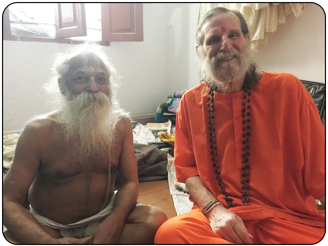 Swamiji-and-Bhagavan-friends