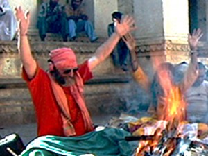 Swamiji-fire-ceremony-400x300