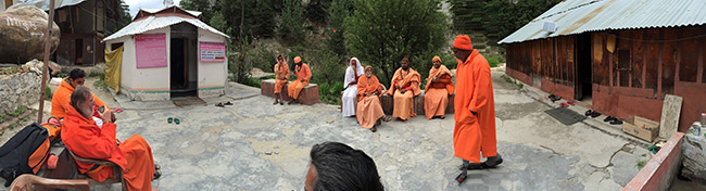landscape-after-chanting-and-prasad-at-harihara-ashram