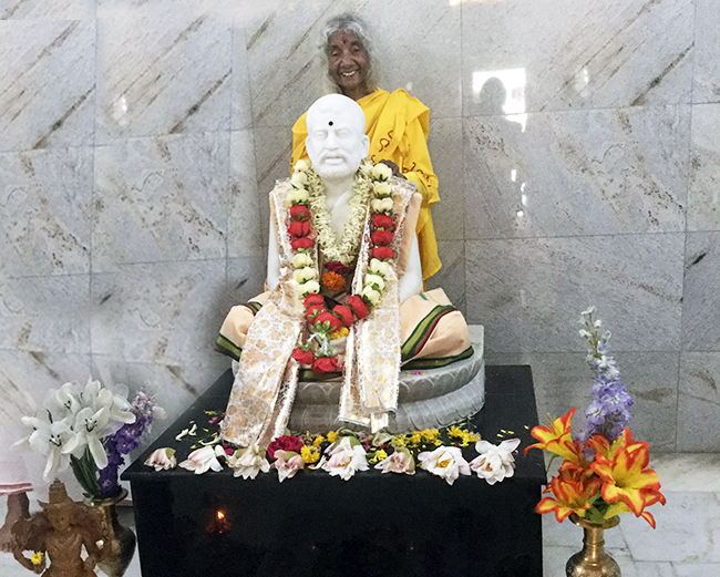 maa-mysore-smiling-ramakrishna