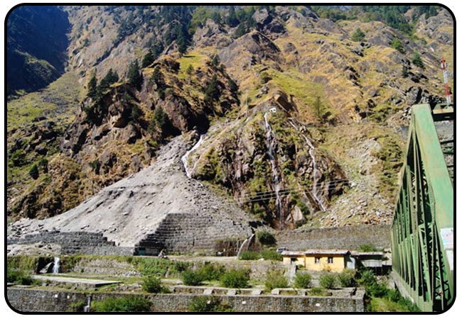 road-to-gangotri-green-bridge