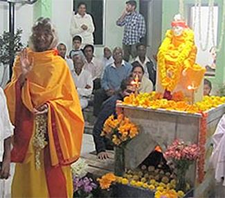 shree-maa-with-shirdi